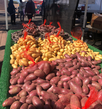 Load image into Gallery viewer, Fourth Street Farm Box - PICK UP AT FARMERS MARKET 10am-12pm